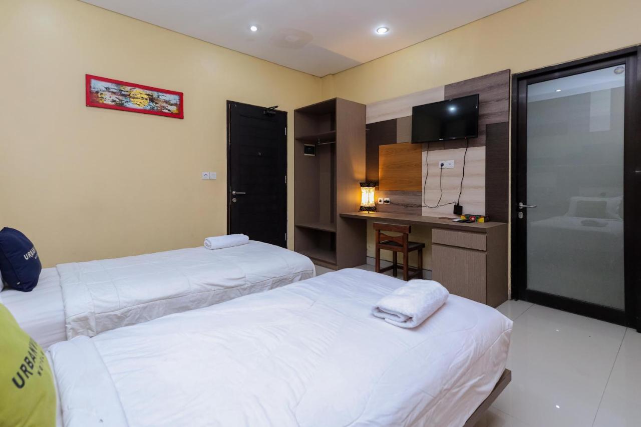 Urbanview Hotel Wg Jimbaran Bali ウンガサン エクステリア 写真