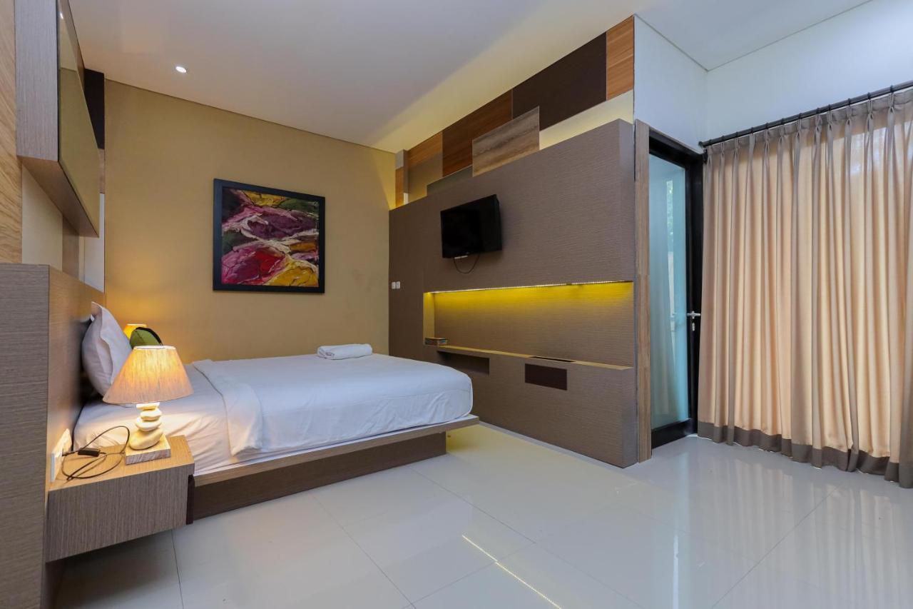 Urbanview Hotel Wg Jimbaran Bali ウンガサン エクステリア 写真