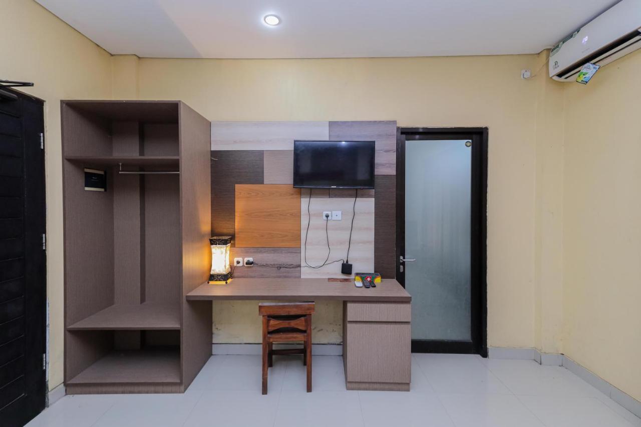 Urbanview Hotel Wg Jimbaran Bali ウンガサン エクステリア 写真
